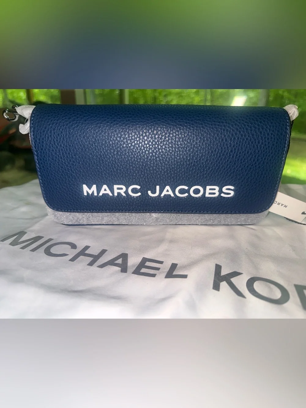 Marc Jacobs Navy Blue Leather crossbody - Picture 9 of 16